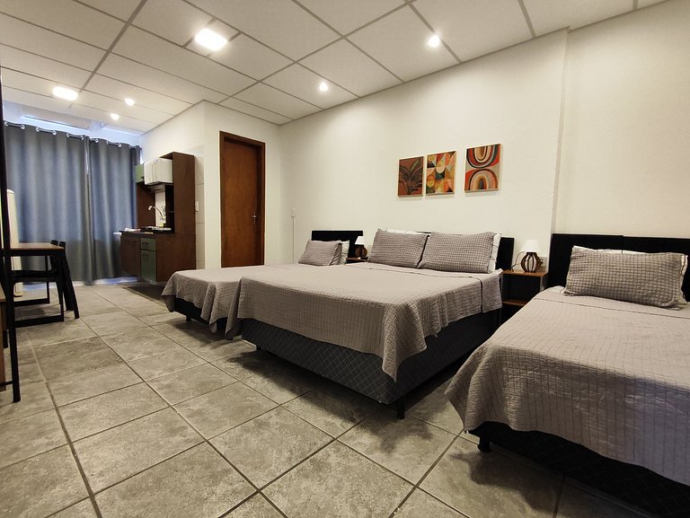 Villa Bilac - Amplos Studios 2km da Vila Germânica