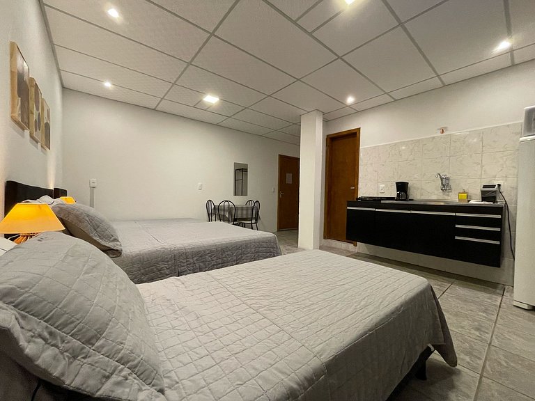 Villa Bilac Large Studio 2km to Vila Germanica 20