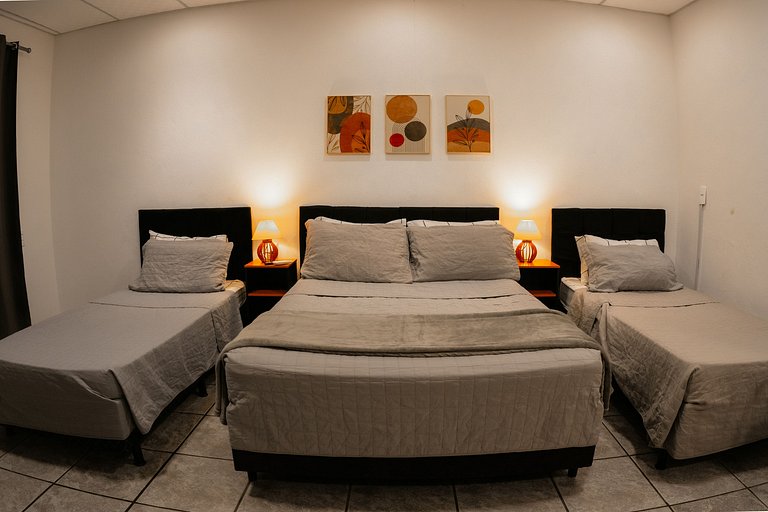 Villa Bilac - Amplos Studios 2km da Vila Germânica