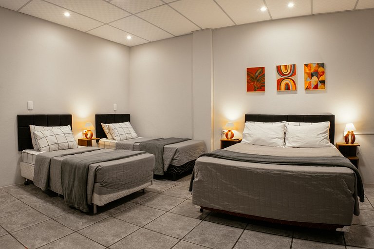 Villa Bilac Large Studio 2km to Vila Germanica 21