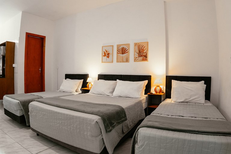 VillaBilac Large Studios 2km to Vila Germanica 15