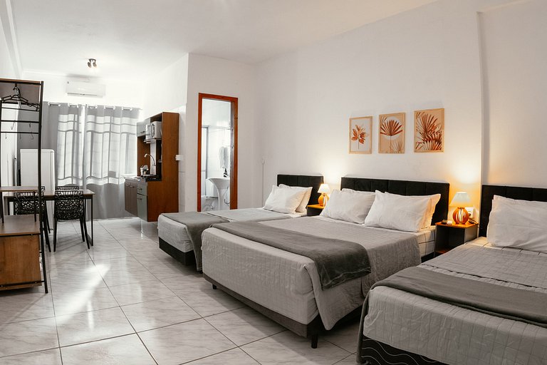 Villa Bilac - Amplos Studios 2km da Vila Germânica